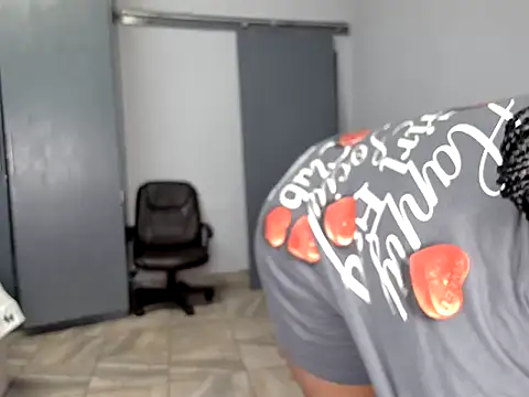 Pearl 00 online show from March 2026 08:11:01 PM