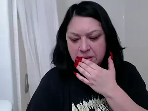 AlyssiaAmoreXO online show from February 2025 01:11:01 PM