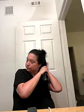 AlyssiaAmoreXO online show from October 2025 06:38:02 PM