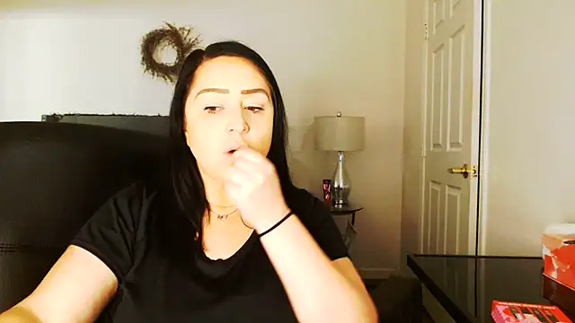Snapshot of AlyssiaAmoreXO chatting on June 2026 06:20:02 PM AlyssiaAmoreXO online show from June 2026 06:20:02 PM
