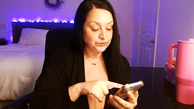 Snapshot of AlyssiaAmoreXO chatting on July 2026 09:14:02 PM AlyssiaAmoreXO online show from July 2026 09:14:02 PM