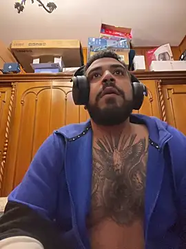 Dikkiduohottt online show from February 2025 11:15:02 PM