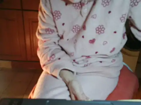 Snapshot of VeneRed chatting on February 2026 04:49:02 AM VeneRed online show from February 2026 04:49:02 AM