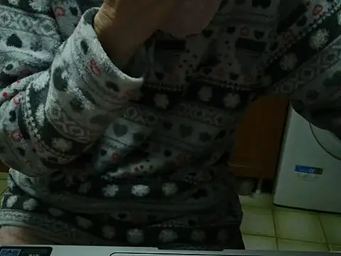 Snapshot of VeneRed chatting on February 2026 05:16:02 PM VeneRed online show from February 2026 05:16:02 PM