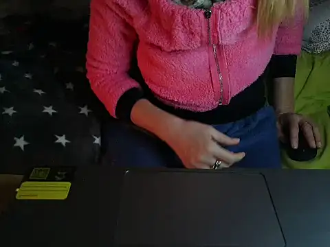 VeneRed online show from March 2026 09:10:01 PM