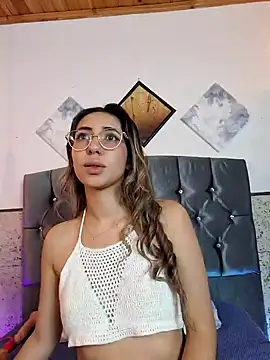 Scarlett Khan online show from January 2025 04:15:01 AM