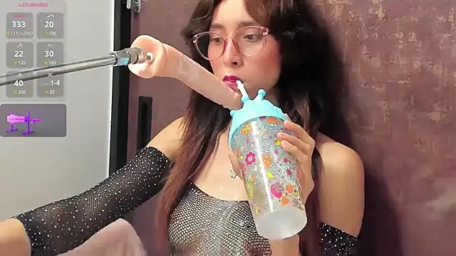 doll bella  online show from February 2025 11:04:01 PM