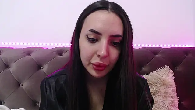 Snapshot of TiffanyPeretz chatting on February 2025 11:52:02 PM TiffanyPeretz online show from February 2025 11:52:02 PM