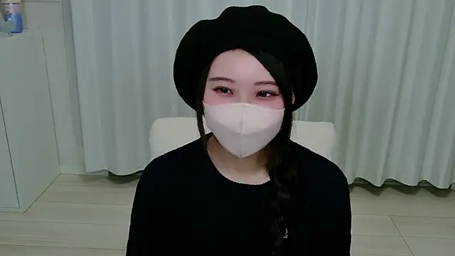 yuki room online show from December 2025 01:18:01 PM