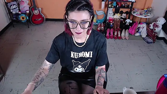 MissMiia2 online show from January 2025 05:17:02 PM