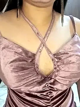 Indianhyna online show from February 2025 03:52:01 PM