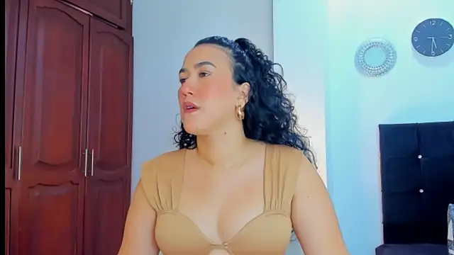 kathyajhonss online show from February 2025 10:32:01 PM