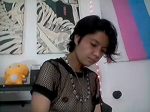 yourtransmanfantasy online show from February 2025 02:53:01 AM