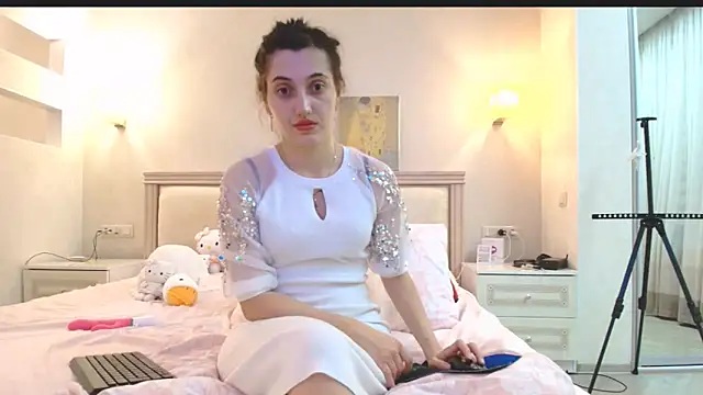 Iren online show from December 2025 11:12:02 PM