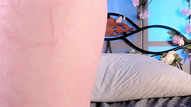 LilianSwall online show from December 2024 08:58:02 PM