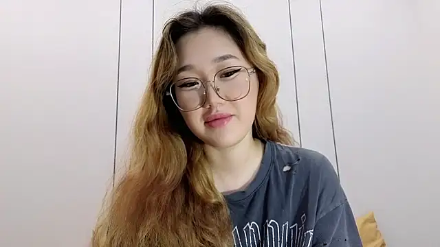 Jennatyan online show from December 2025 11:26:02 AM