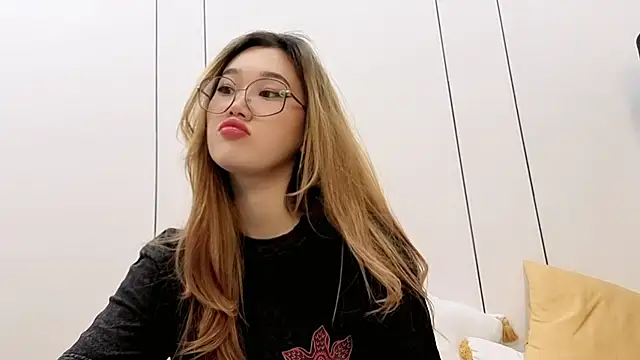 Jennatyan online show from February 2026 07:35:01 AM