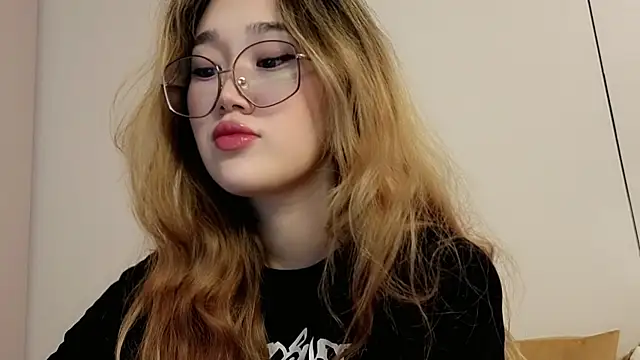 Jennatyan online show from March 2026 06:43:02 AM