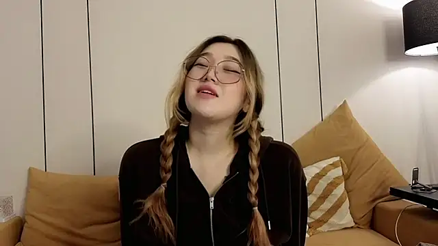 Jennatyan online show from March 2026 05:44:01 AM