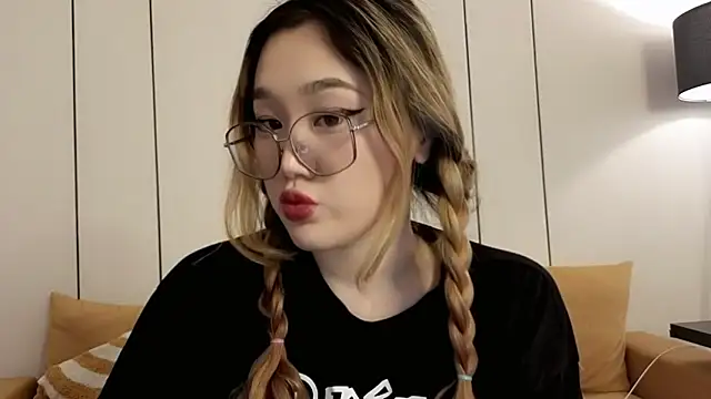 Jennatyan online show from March 2026 08:18:01 AM