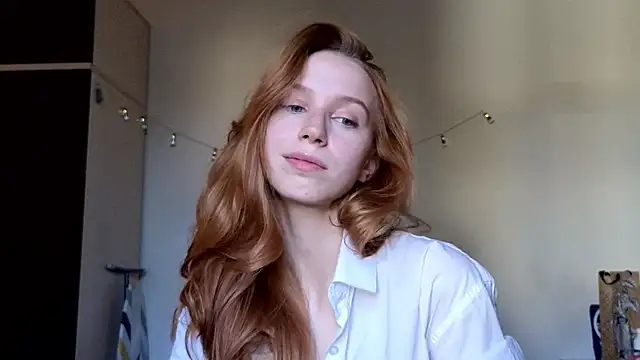 Snapshot of Mary_Av chatting on September 2025 05:17:02 AM Mary Av online show from September 2025 05:17:02 AM