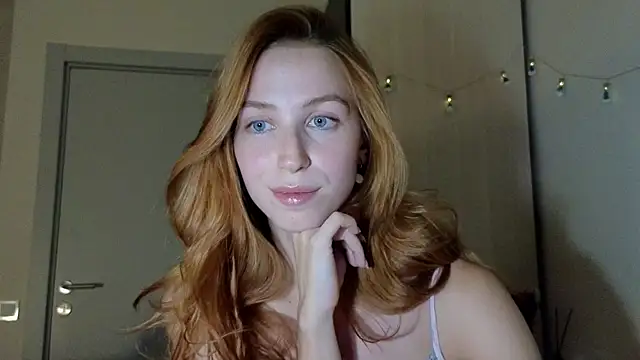 Snapshot of Mary_Av chatting on September 2025 07:48:02 PM Mary Av online show from September 2025 07:48:02 PM