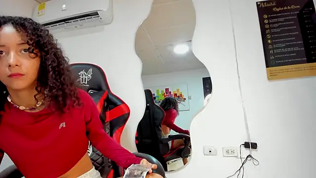 Milanxht online show from January 2025 09:04:02 PM