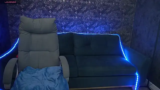 Snapshot of ElysLunar chatting on December 2024 04:49:01 PM ElysLunar online show from December 2024 04:49:01 PM