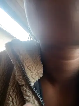 Snapshot of CocoSexyBabe chatting on February 2025 08:06:01 AM CocoSexyBabe online show from February 2025 08:06:01 AM