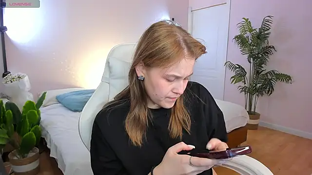 Colleen Blake online show from February 2026 04:29:01 PM