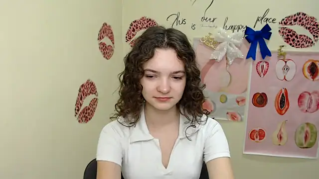  SusieSu  online show from December 2024 07:06:02 AM