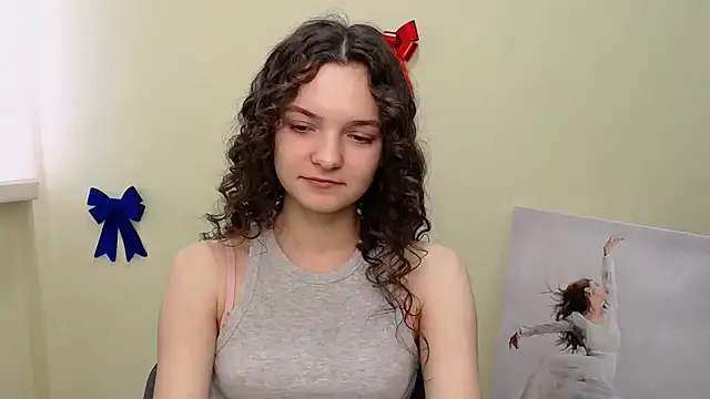  SusieSu  online show from February 2025 10:29:02 AM