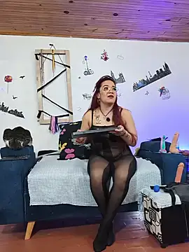 keila j online show from May 2026 10:34:02 AM