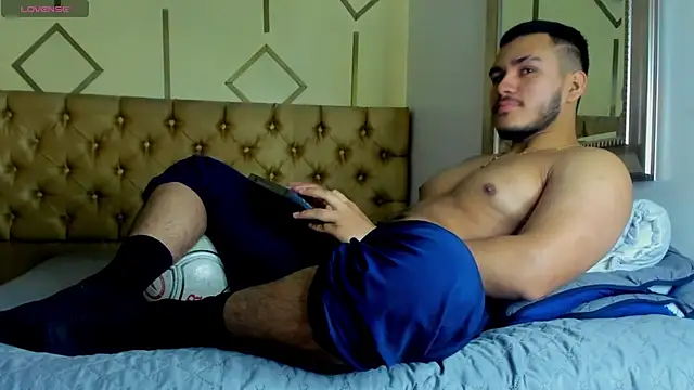 Snapshot of jeisonstark chatting on September 2025 07:14:02 PM jeisonstark online show from September 2025 07:14:02 PM