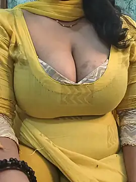 Snapshot of Anamika_Kapoor chatting on July 2026 09:20:01 PM Anamika Kapoor online show from July 2026 09:20:01 PM