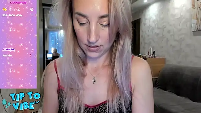 lady Nati online show from December 2024 02:06:02 PM