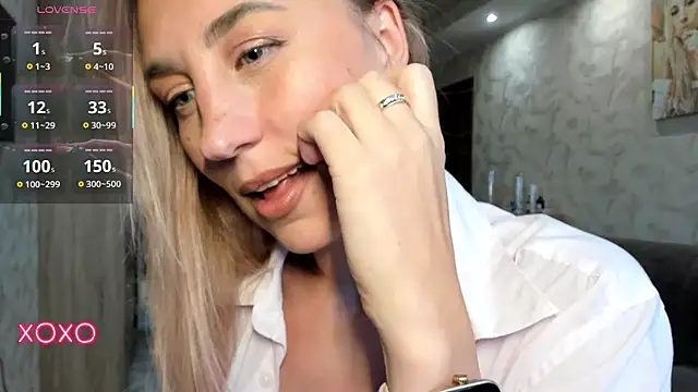 lady Nati online show from October 2025 01:41:02 PM