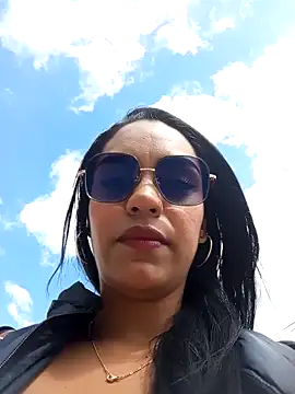 Sara-77 online show from January 2025 03:04:01 PM