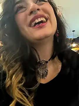 Lila Desiree online show from February 2025 02:05:02 AM