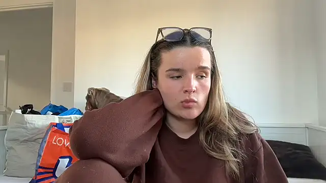 maisiesmithx online show from April 2026 05:51:01 PM