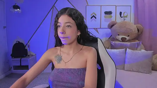 Snapshot of coraltaylor chatting on February 2025 10:04:02 PM coraltaylor online show from February 2025 10:04:02 PM