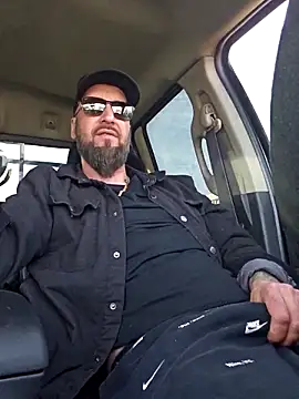 Beardedtattood online show from March 2025 01:46:02 PM