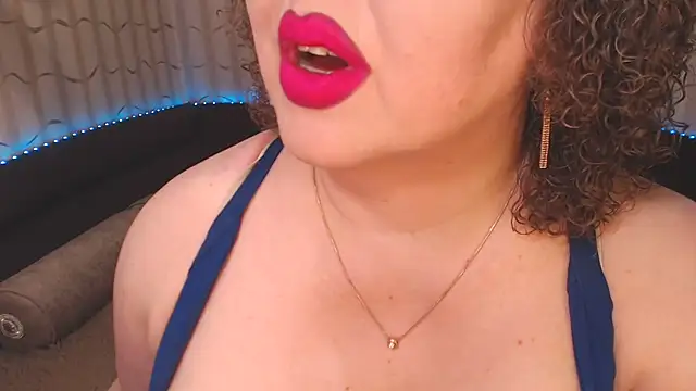 Snapshot of BustyKatty chatting on January 2025 10:13:01 PM BustyKatty online show from January 2025 10:13:01 PM