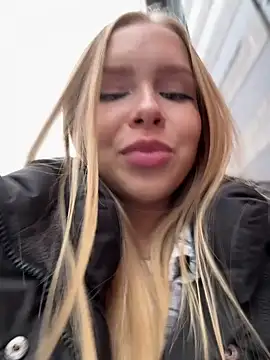 mur girl online show from February 2025 12:39:02 PM