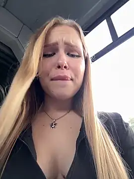 mur girl online show from October 2025 12:36:02 PM