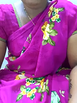 Snapshot of MaaliiiPonuTamil chatting on June 2026 01:19:02 AM MaaliiiPonuTamil online show from June 2026 01:19:02 AM