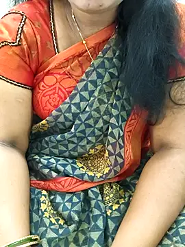Snapshot of MaaliiiPonuTamil chatting on July 2026 02:07:01 AM MaaliiiPonuTamil online show from July 2026 02:07:01 AM