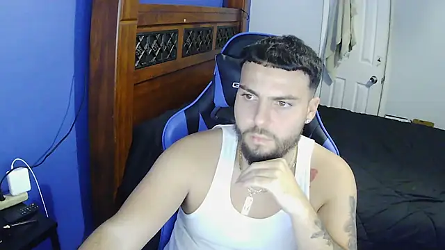 Snapshot of MasterKvn chatting on January 2025 05:53:01 AM MasterKvn online show from January 2025 05:53:01 AM