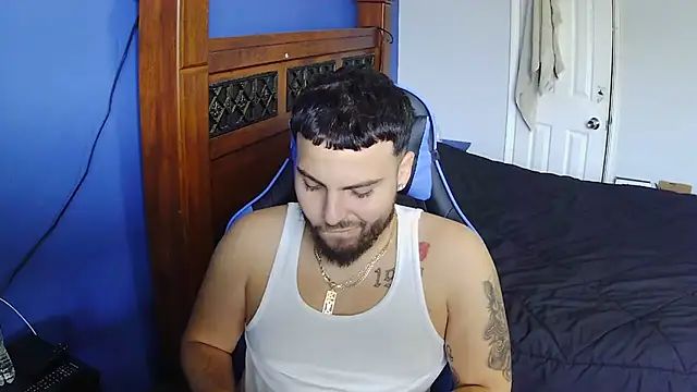 Snapshot of MasterKvn chatting on January 2025 06:14:02 PM MasterKvn online show from January 2025 06:14:02 PM