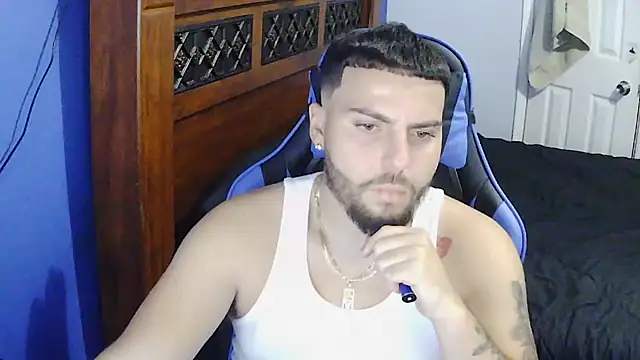 Snapshot of MasterKvn chatting on January 2025 07:53:02 AM MasterKvn online show from January 2025 07:53:02 AM